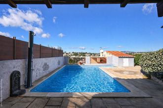 Ma-Cabane - Vente Maison CARNOUX-EN-PROVENCE, 220 m²