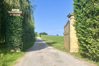 Ma-Cabane - Vente Maison Castelnau-de-Montmiral, 750 m²