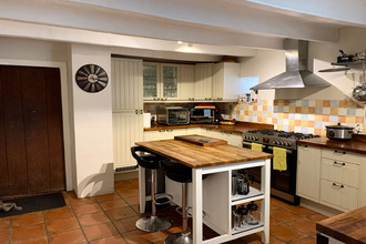 Ma-Cabane - Vente Maison CHAMPAGNE-MOUTON, 325 m²