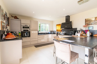 Ma-Cabane - Vente Maison CHAMPCEVINEL, 190 m²