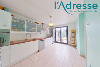 Ma-Cabane - Vente Maison CHAMPS-SUR-MARNE, 154 m²