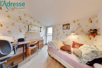 Ma-Cabane - Vente Maison CHAMPS-SUR-MARNE, 109 m²