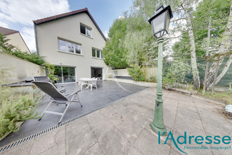 Ma-Cabane - Vente Maison CHAMPS-SUR-MARNE, 255 m²