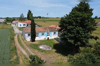 Ma-Cabane - Vente Immeuble CHANIERS, 290 m²