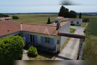 Ma-Cabane - Vente Immeuble CHANIERS, 290 m²