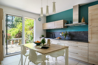 Ma-Cabane - Vente Maison Charbonnières-les-Bains, 167 m²