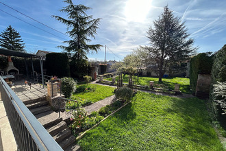 Ma-Cabane - Vente Maison CHARMES, 130 m²