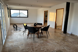 Ma-Cabane - Vente Maison CHATEAU-GONTIER, 198 m²
