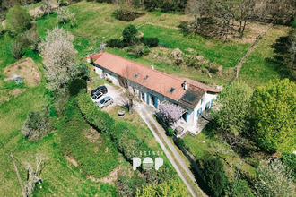 Ma-Cabane - Vente Maison CHATEAU-L'EVEQUE, 228 m²