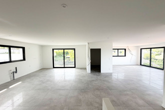 Ma-Cabane - Vente Maison CHATEAUGAY, 261 m²