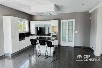 Ma-Cabane - Vente Maison Châteaugay, 250 m²