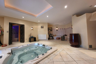Ma-Cabane - Vente Maison CHATEAUGAY, 416 m²