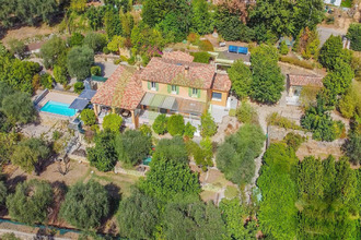 Ma-Cabane - Vente Maison CHATEAUNEUF GRASSE, 210 m²