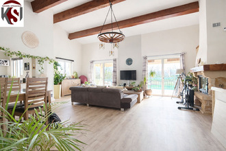 Ma-Cabane - Vente Maison CHATEAUNEUF-LE-ROUGE, 277 m²