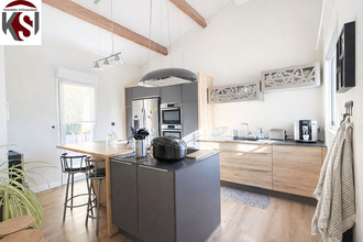 Ma-Cabane - Vente Maison CHATEAUNEUF-LE-ROUGE, 277 m²