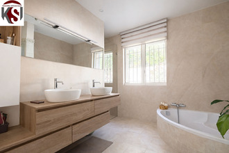 Ma-Cabane - Vente Maison CHATEAUNEUF-LE-ROUGE, 277 m²