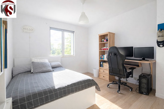 Ma-Cabane - Vente Maison CHATEAUNEUF-LE-ROUGE, 277 m²