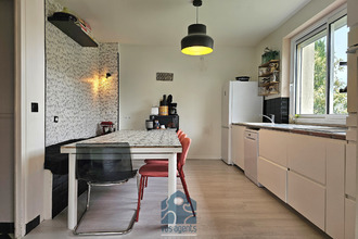 Ma-Cabane - Vente Maison Châtel-Guyon, 225 m²