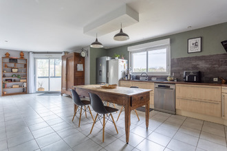 Ma-Cabane - Vente Maison Châtel-Guyon, 135 m²