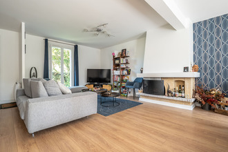 Ma-Cabane - Vente Maison CHENNEVIERES-SUR-MARNE, 212 m²