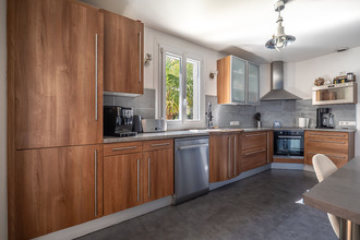 Ma-Cabane - Vente Maison CHENNEVIERES-SUR-MARNE, 212 m²