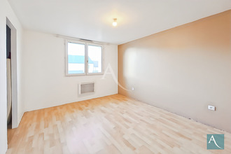 Ma-Cabane - Vente Maison CHEPTAINVILLE, 80 m²