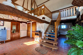 Ma-Cabane - Vente Maison CHEVERNY, 245 m²