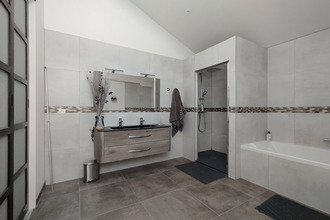 Ma-Cabane - Vente Maison COGNAC, 283 m²