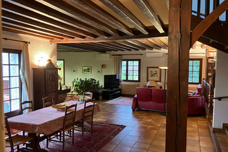 Ma-Cabane - Vente Maison COMMELLE-VERNAY, 241 m²