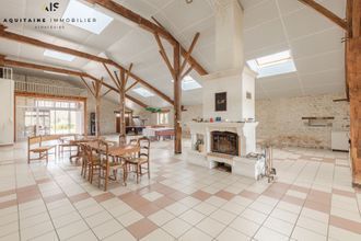 Ma-Cabane - Vente Maison CONFOLENS, 385 m²