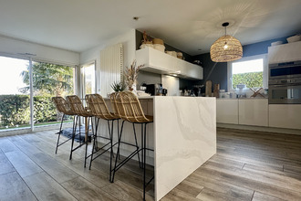 Ma-Cabane - Vente Maison Cournon-d'Auvergne, 236 m²