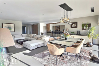 Ma-Cabane - Vente Maison CRESPIERES, 208 m²