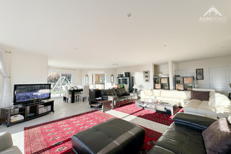 Ma-Cabane - Vente Maison Crozet, 205 m²