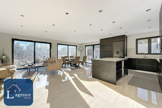 Ma-Cabane - Vente Maison Crozet, 201 m²