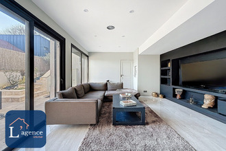 Ma-Cabane - Vente Maison Crozet, 201 m²