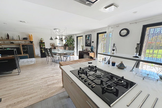 Ma-Cabane - Vente Maison CUCURON, 200 m²