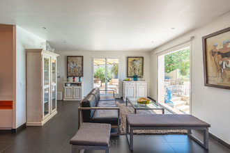 Ma-Cabane - Vente Maison CUCURON, 185 m²