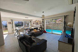 Ma-Cabane - Vente Maison CUERS, 142 m²