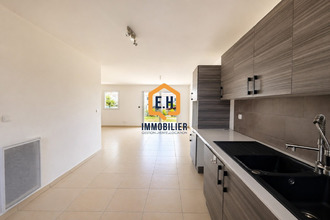 Ma-Cabane - Vente Maison Cuers, 83 m²