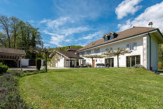 Ma-Cabane - Vente Maison DIVONNE-LES-BAINS, 378 m²