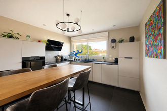 Ma-Cabane - Vente Maison DOMPIERRE-SUR-MER, 200 m²