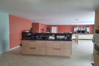 Ma-Cabane - Vente Maison EGLISE-NEUVE-D'ISSAC, 215 m²