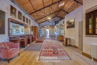 Ma-Cabane - Vente Maison ENTRAIGUES-SUR-LA-SORGUE, 1166 m²