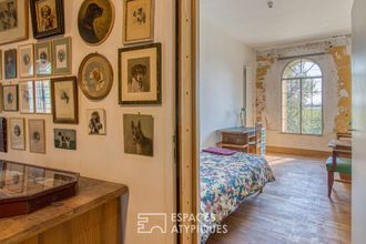 Ma-Cabane - Vente Maison ENTRAIGUES-SUR-LA-SORGUE, 1166 m²