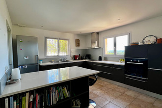 Ma-Cabane - Vente Maison ENTRECASTEAUX, 120 m²