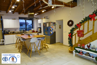 Ma-Cabane - Vente Maison ESTRABLIN, 215 m²