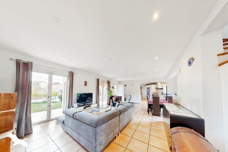 Ma-Cabane - Vente Maison EYGUIERES, 175 m²