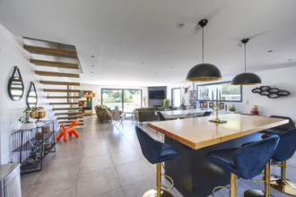 Ma-Cabane - Vente Maison EYGUIERES, 157 m²