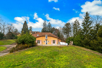 Ma-Cabane - Vente Maison FERNEY-VOLTAIRE, 494 m²