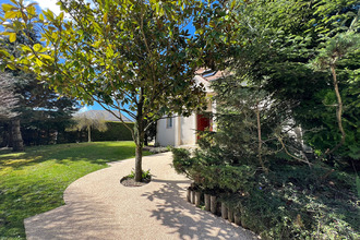 Ma-Cabane - Vente Maison FEUCHEROLLES, 308 m²